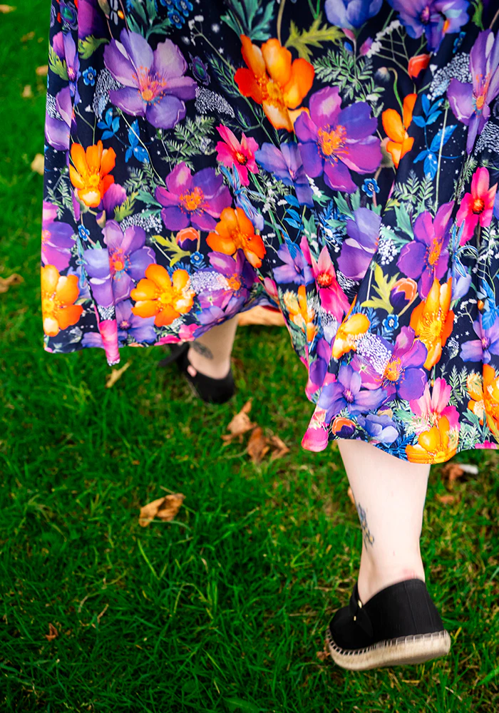 Libelle Border Floral & Dragonfly Print Midi Dress - Image 7